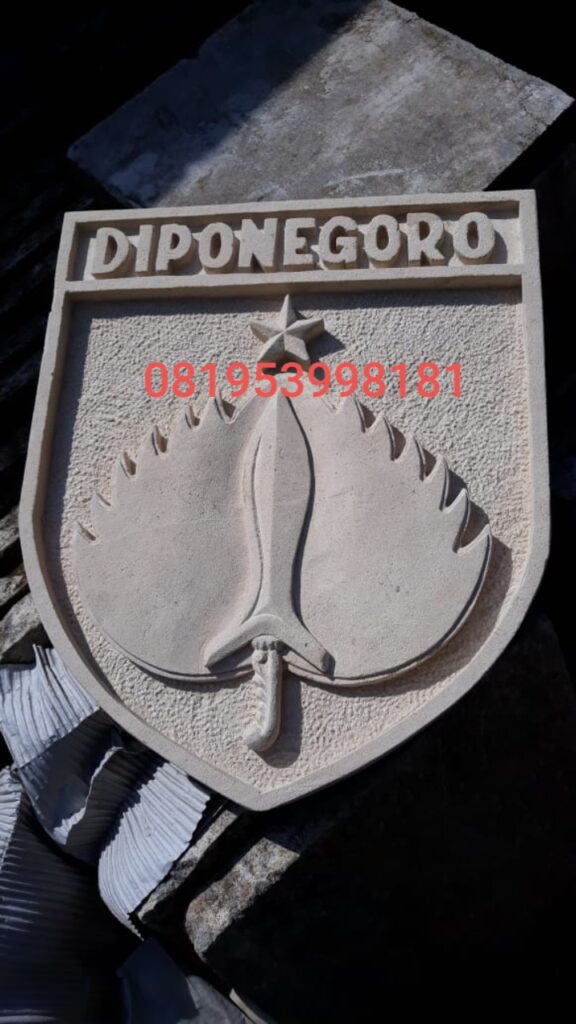 relief logo diponegoro